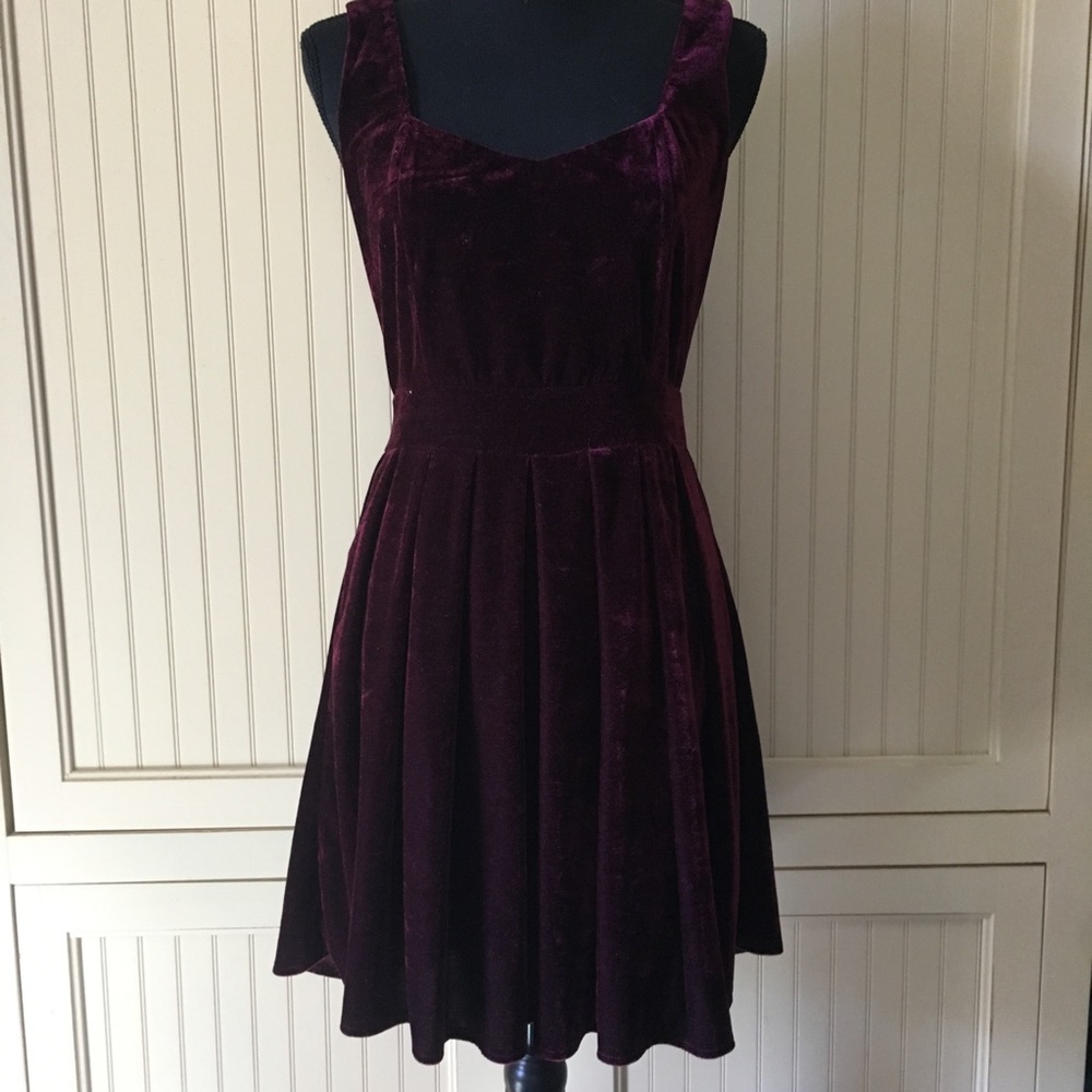 Rehab Merlot Velvet Heart Cut Out Dress